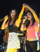 Victoria-Justice-Performing-at-the-Summer-Break-Tour-in-Atlanta-4