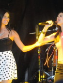 Victoria-Justice-Performing-at-the-Summer-Break-Tour-in-Atlanta-9