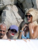 Victoria-Silvstedt-in-White-Bikini-7
