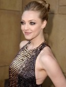 Amanda-Seyfried-Lovelace-Premiere-Hollywood-4