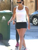 Eva-Longoria-Booty-in-Shorts-12