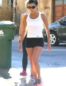 Eva-Longoria-Booty-in-Shorts-14