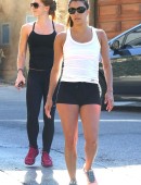 Eva-Longoria-Booty-in-Shorts-3