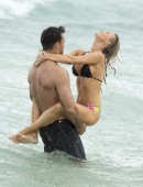 Joanna-Krupa-Bikini-Miami-7