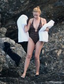 Kylie-Minogue-12