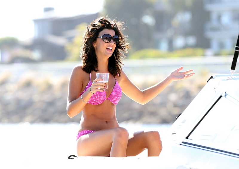 Lucy-Mecklenburgh-in-Bikini-21