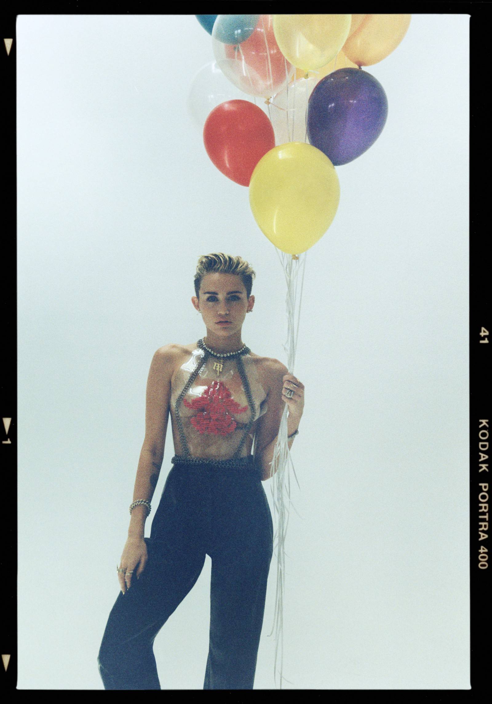 Miley-Cyrus-Bangerz-Promos-5