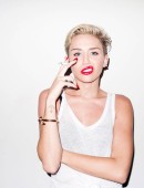 Miley-Cyrus-Photoshoot-by-Terry-Richardson-5