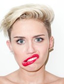 Miley-Cyrus-Photoshoot-by-Terry-Richardson-9