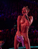 Miley_Cyrus_MTV_gif-3