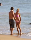 Pamela-Anderson-in-Bikini-1