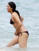 Paula-Patton-in-Bikini-2