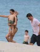 Paula-Patton-in-Bikini-9