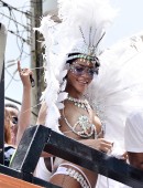 Rihanna-23