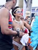 Rihanna-25