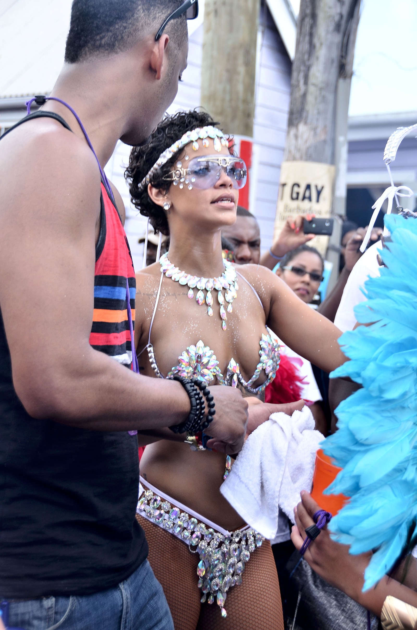 Rihanna-25