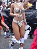 Rihanna-28