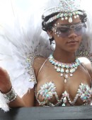 Rihanna-33