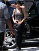 Rihanna-Booty-11