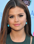 2013 Teen Choice Awards - Red Carpet