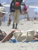 Valeria-Mazza-Bikini-3