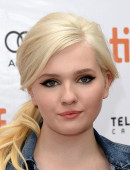 Abigail-Breslin-1