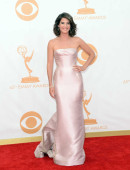 Cobie-Smulders-65th-Annual-Primetime-Emmy-Awards-LA-1