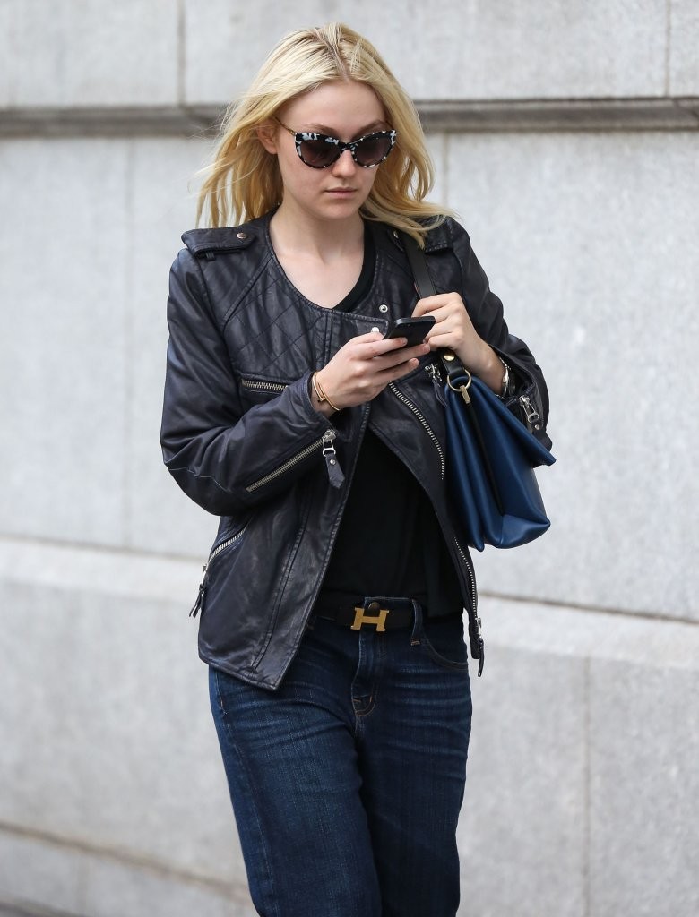 Dakota-Fanning-NYC-5