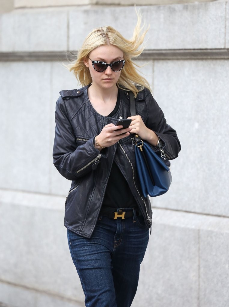 Dakota-Fanning-NYC-6