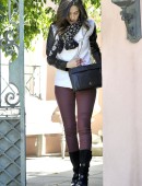 Emmy-Rossum-Leaves-her-Home-in-LA-3