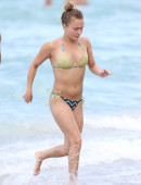 Hayden-Panettiere-in-Bikini-9
