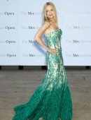 Heather-Graham-Met-Opera-Eugene-Onegin-in-NYC-11