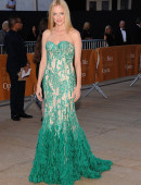 Heather-Graham-Met-Opera-Eugene-Onegin-in-NYC-3