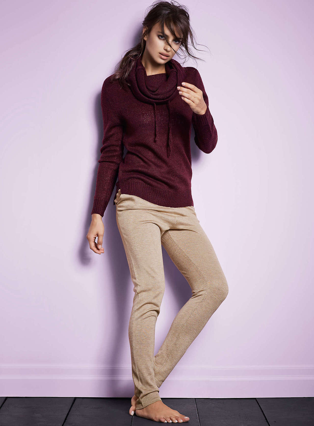 Irina-Shayk-Simons-Lingerie-Fall-2013-12