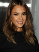 Jessica-Alba-at-A-C-O-D-Premiere-in-LA-1