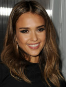 Jessica-Alba-at-A-C-O-D-Premiere-in-LA-6