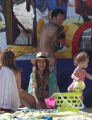 Jessica-Alba-in-Bikini-11