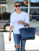 Kate-Upton-in-Jeans-NY-6