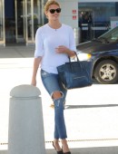 Kate-Upton-in-Jeans-NY-9