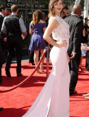 Katharine-McPhee-at-2013-Emmy-Awards-1