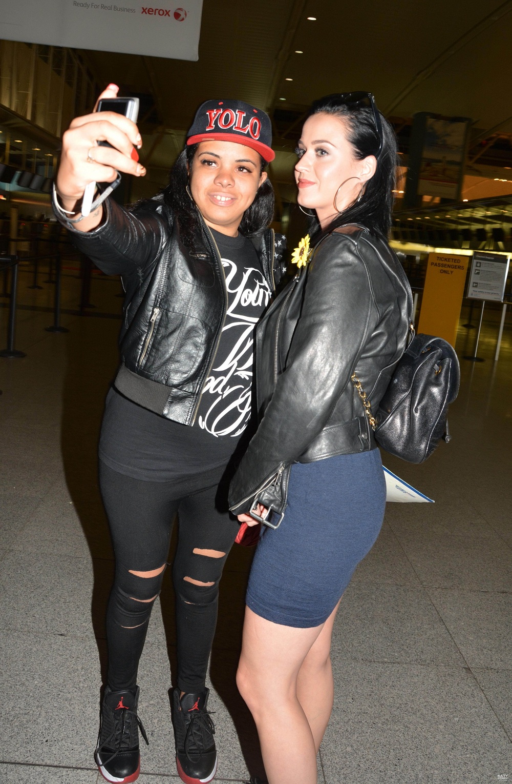 Katy-Perry-at-JKF-International-Airport-NY-3