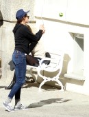 Kristen-Stewart-Booty-in-Jeans-6