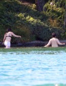 Kristen-Stewart-Swimming-10