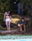 Kristen-Stewart-Swimming-13
