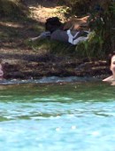 Kristen-Stewart-Swimming-3