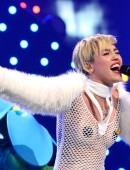 Miley-Cyrus-39