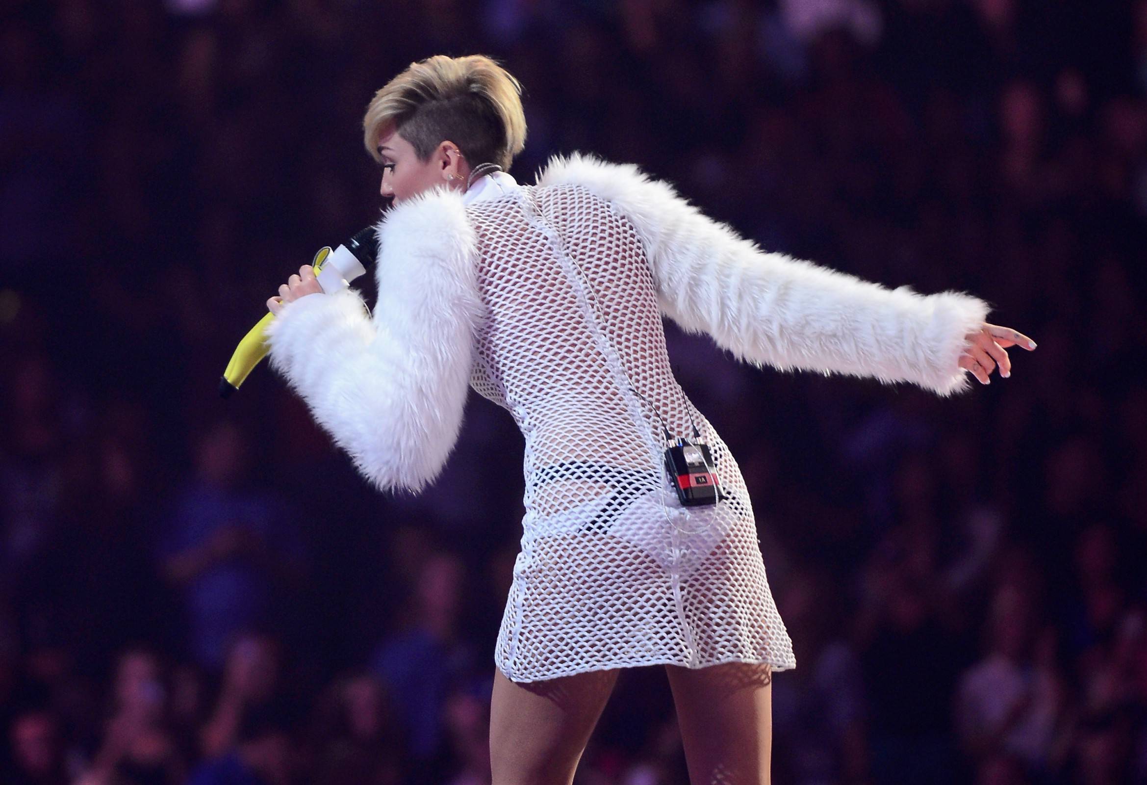 Miley-Cyrus-40