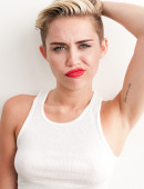Miley-Cyrus-Photoshoot-by-Terry-Richardson-September-2013-7