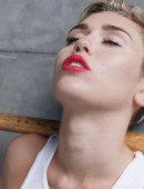 Miley-Cyrus-Wrecking-Ball-Caps-14
