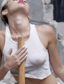 Miley-Cyrus-Wrecking-Ball-Caps-17